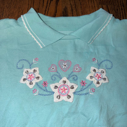 Bold Spirit Woman Vintage Embroidered Floral Sweatshirt 2X Aqua Blue Grandma