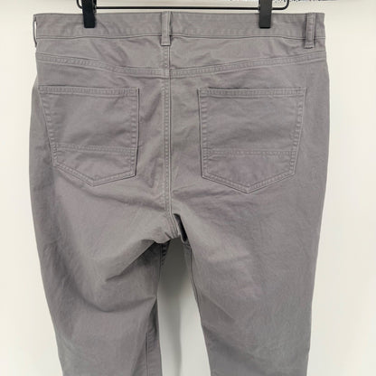 UNTUCKit Straight Fit 5-Pocket Pants Gray Stretch Cotton Chinos 35x32 Mens