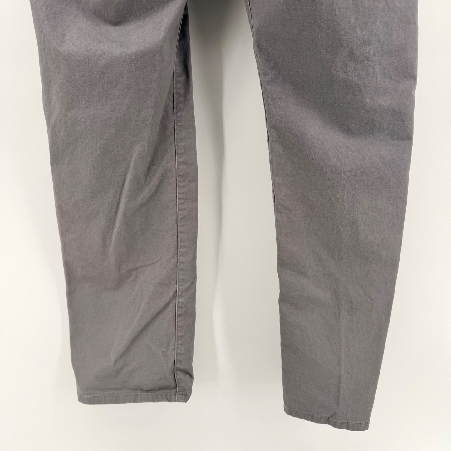 UNTUCKit Straight Fit 5-Pocket Pants Gray Stretch Cotton Chinos 35x32 Mens