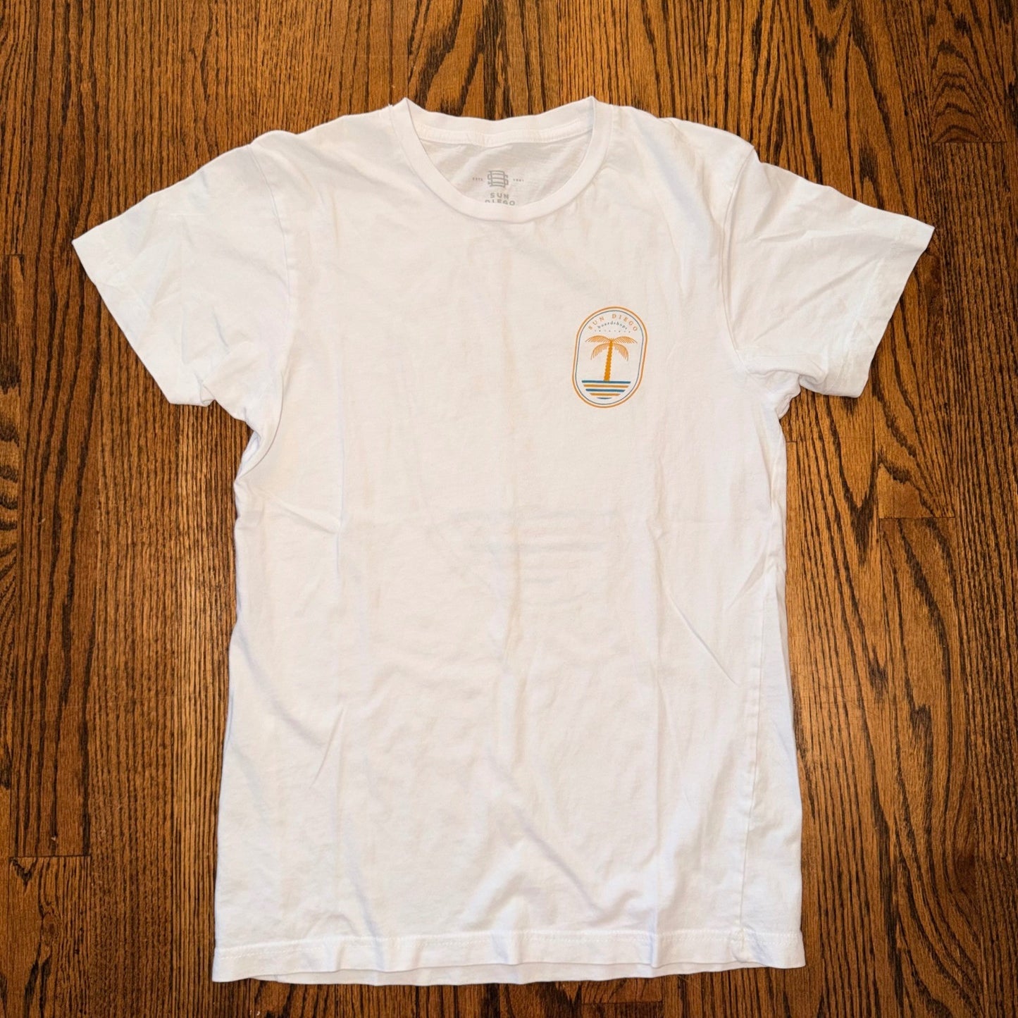 Sun Diego Boardshops Palm Tree Graphic T-Shirt Small White Beach Summer Surf