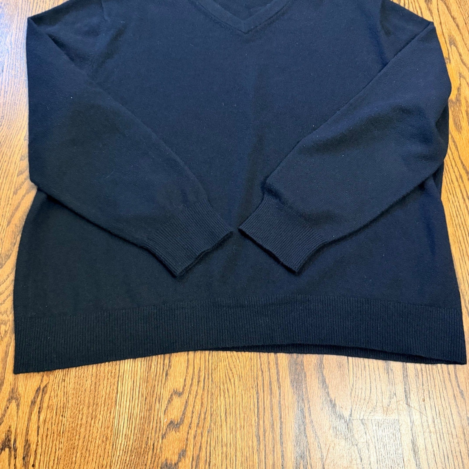Lands' End 100% Cashmere V-Neck Sweater Black XL 46-48 Soft Warm