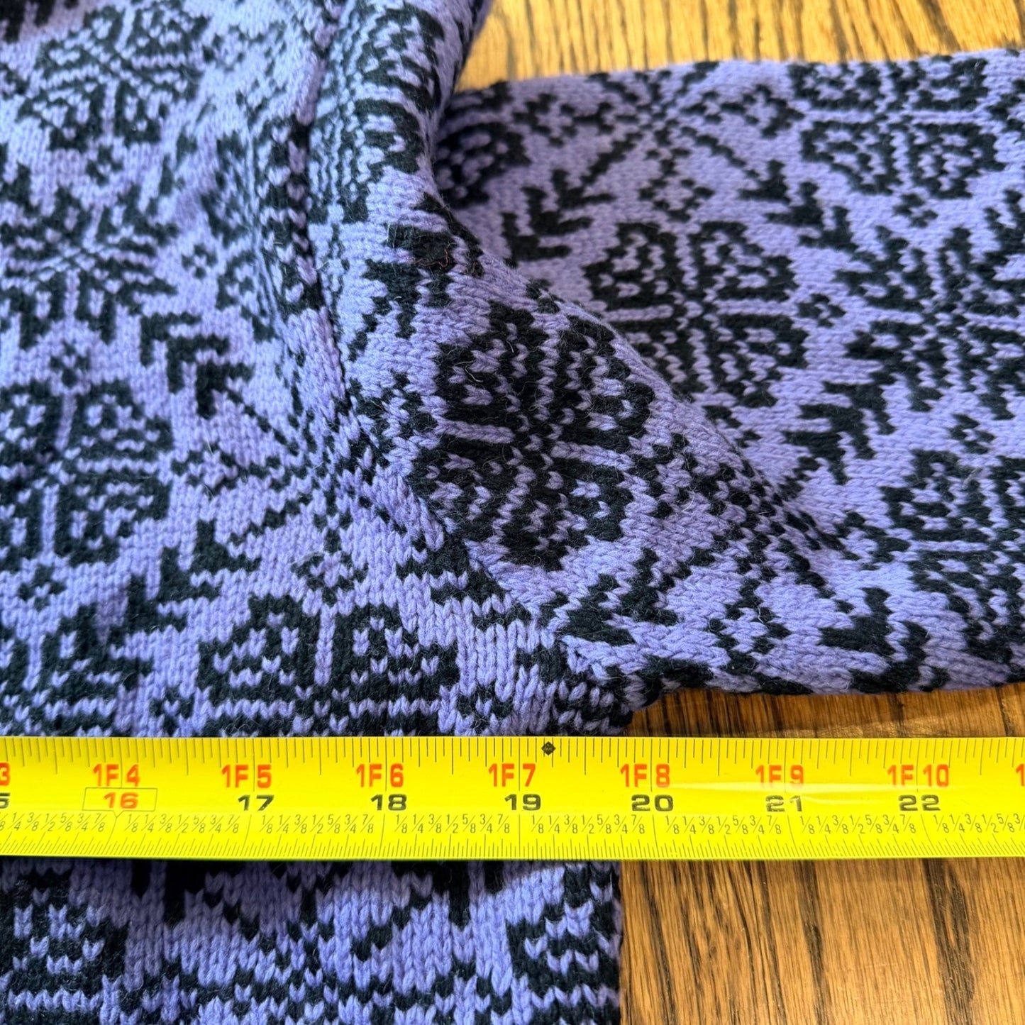 L.L. Bean Merino Wool Nordic Cardigan Fair Isle Snowflake Medium Purple Black