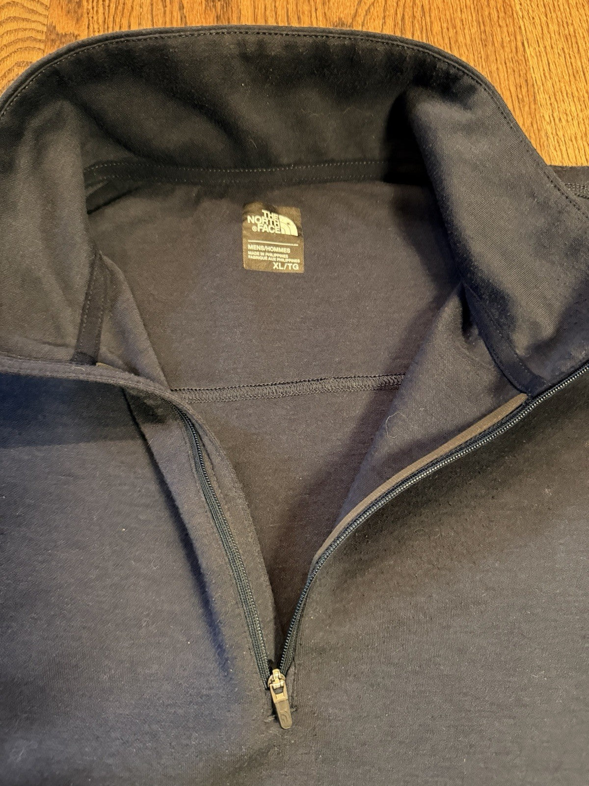 The North Face Mens XL Navy Blue 1/4 Zip Mock Neck Pullover Active Top jacket