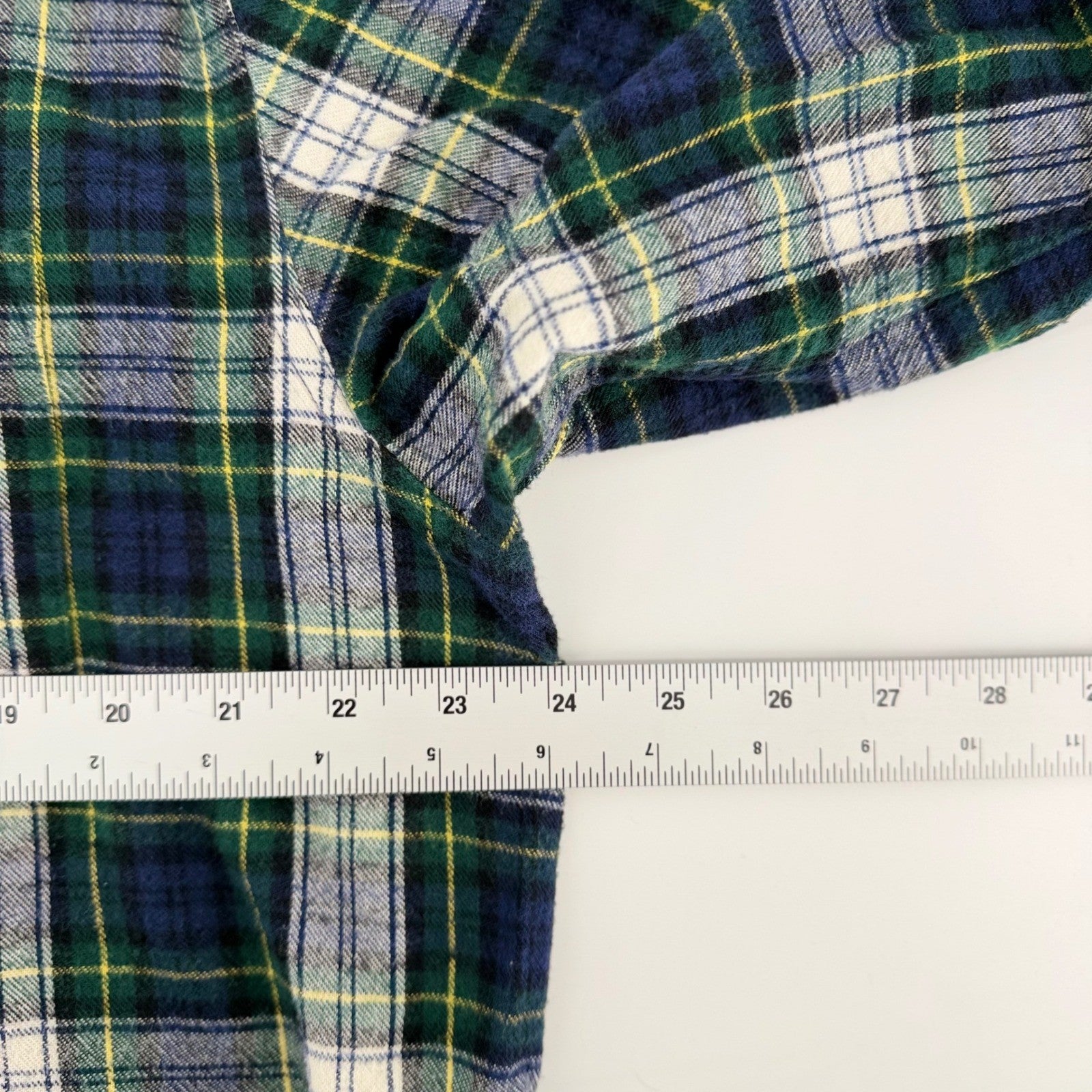 LL Bean Traditional Fit Flannel Shirt Plaid Cotton Button Down L Green Blue