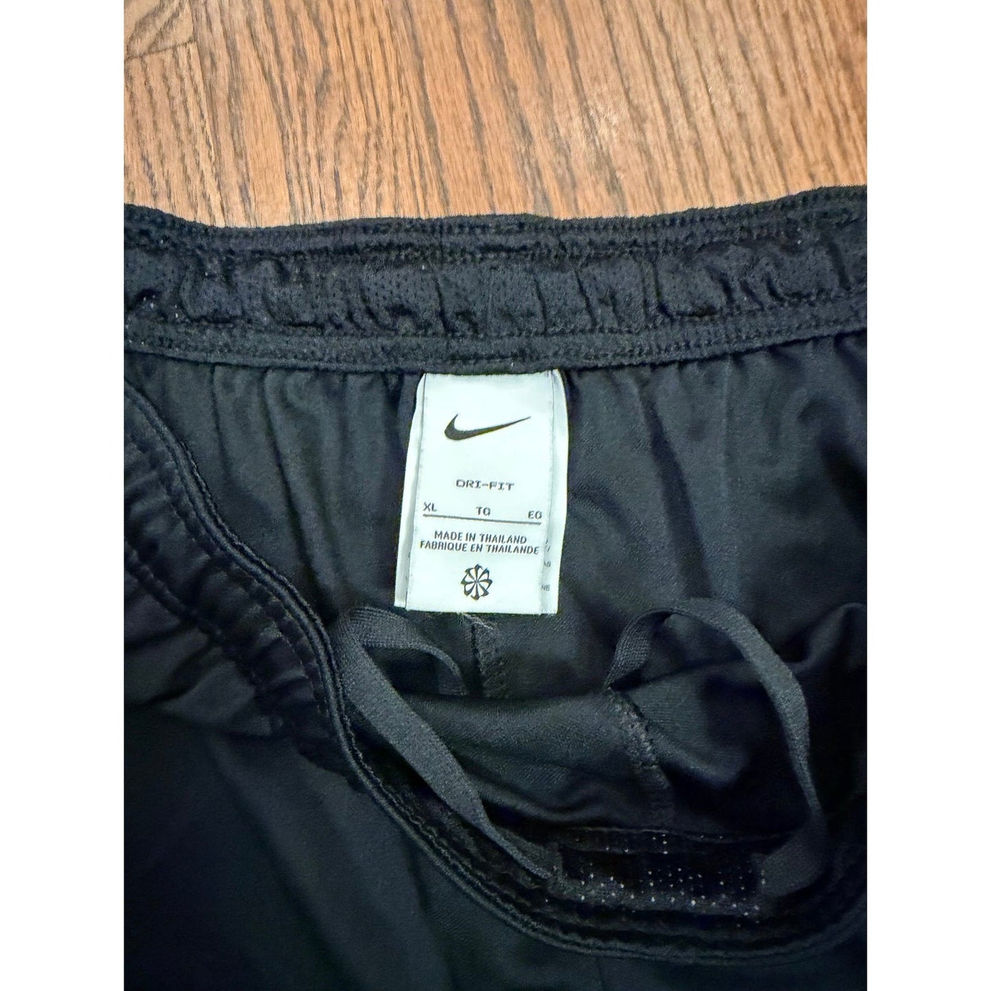 Nike Dri-Fit Running Shorts Black XL | Zip Pocket | 16.5x13 | Grade 3