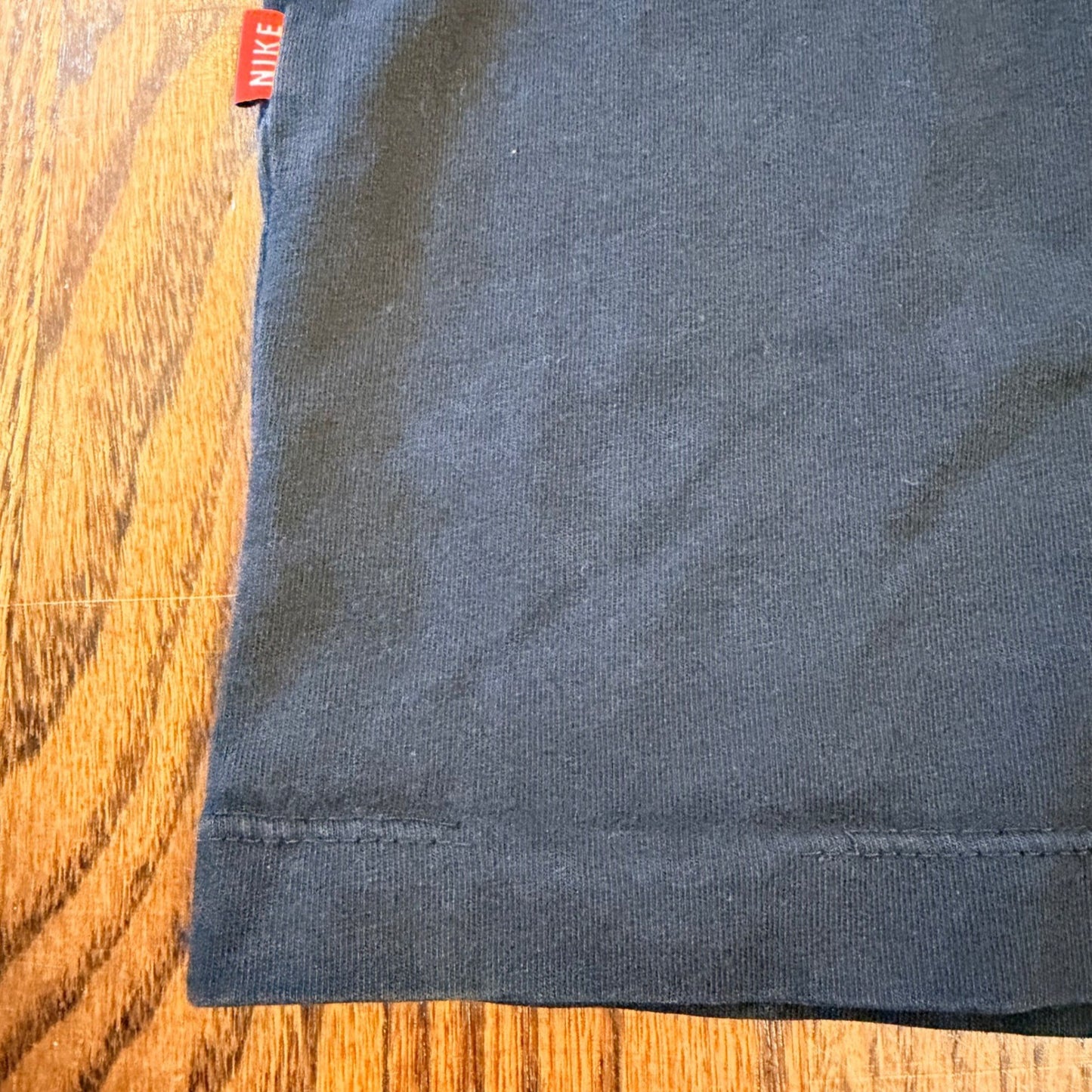 Nike Worldwide Globe Graphic T-Shirt Short Sleeve Black Large