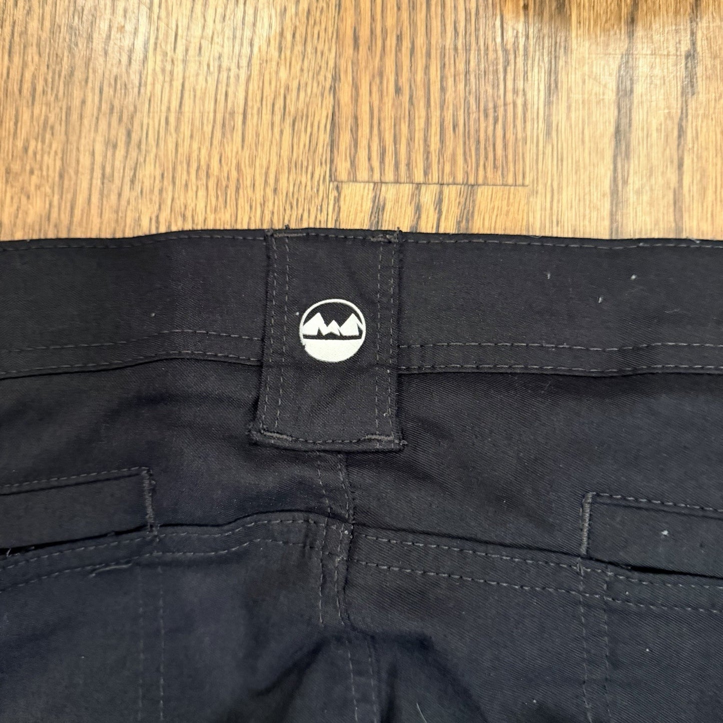 Wrangler Pants Men's 33x30 Black Flex Waist Cargo Hiking Straight 10NW788NB