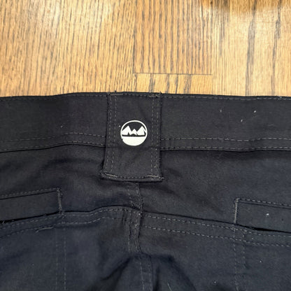 Wrangler Pants Men's 33x30 Black Flex Waist Cargo Hiking Straight 10NW788NB