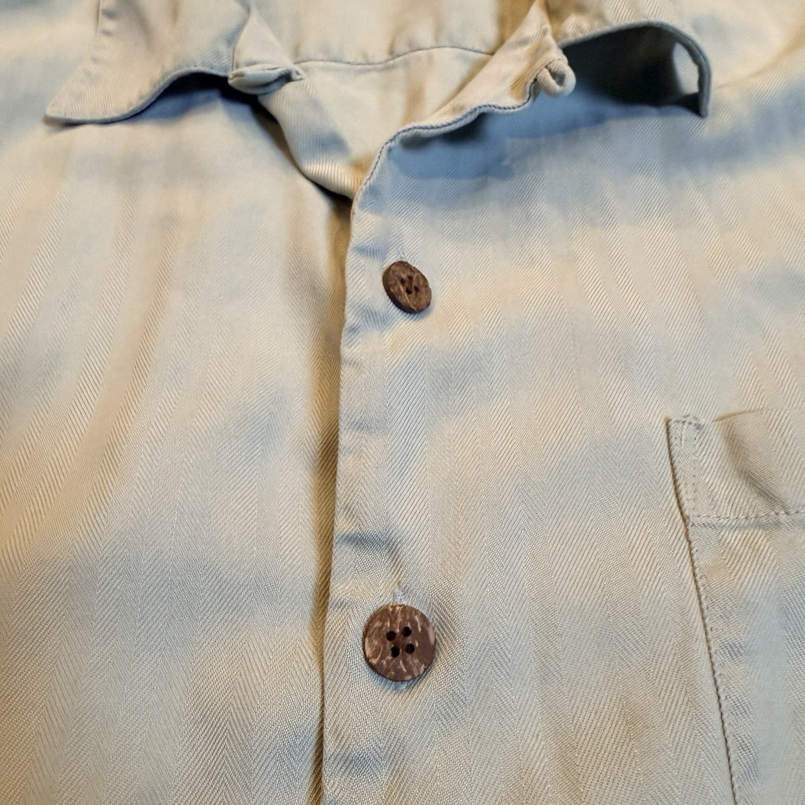 Tommy Bahama Silk Herringbone Shirt M Sage Green Short Sleeve Wood Button Down