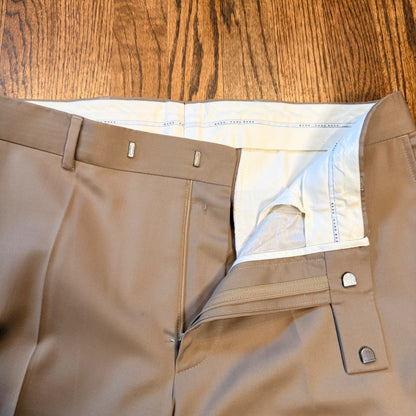Hugo Boss Mens Tan Beige Flat Front Dress Pants Trousers 35x31 Luxury Business