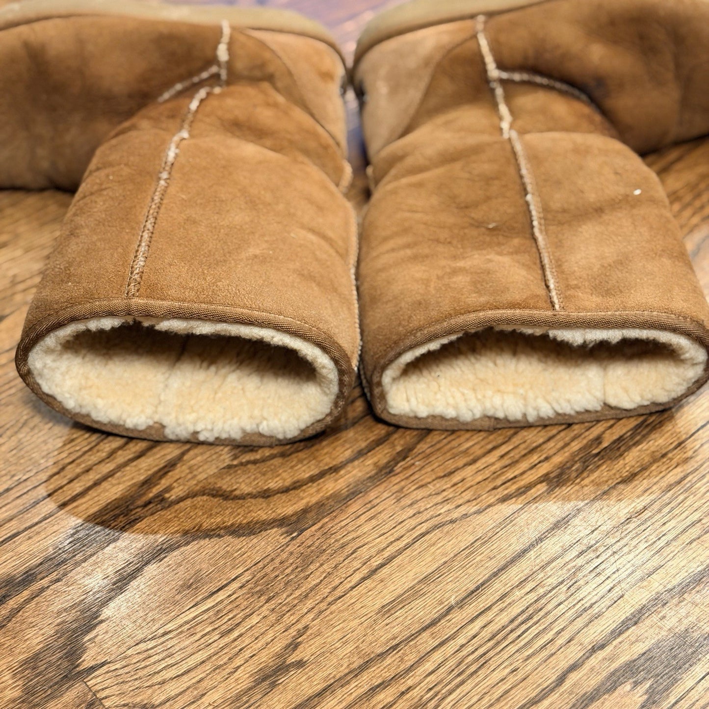Ugg Australia Classic II Tall Boots Chestnut Sheepskin Women's size 7 S/N 5815