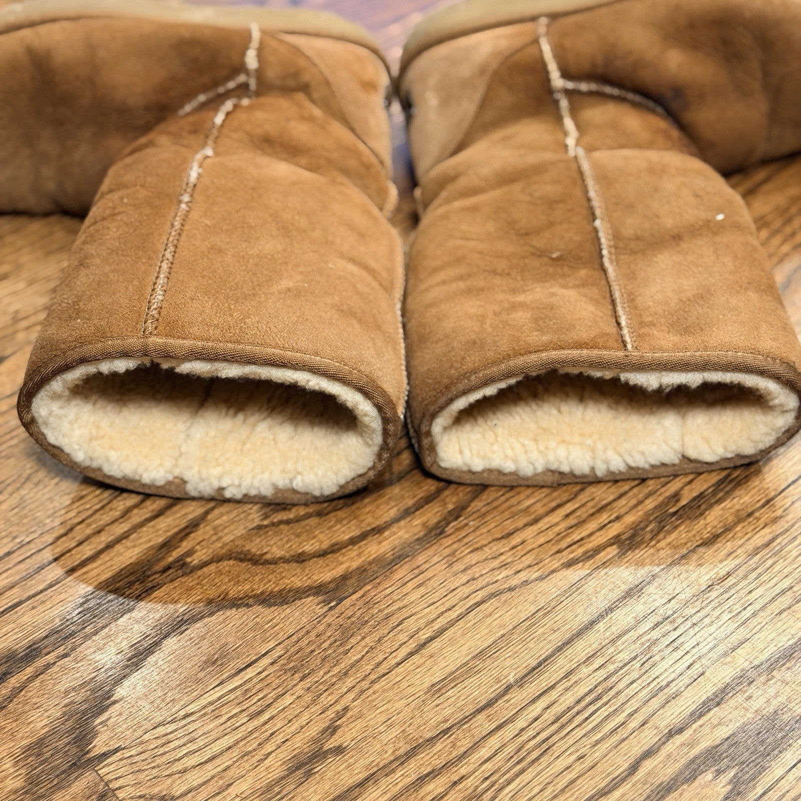 Ugg Australia Classic II Tall Boots Chestnut Sheepskin Women's size 7 S/N 5815
