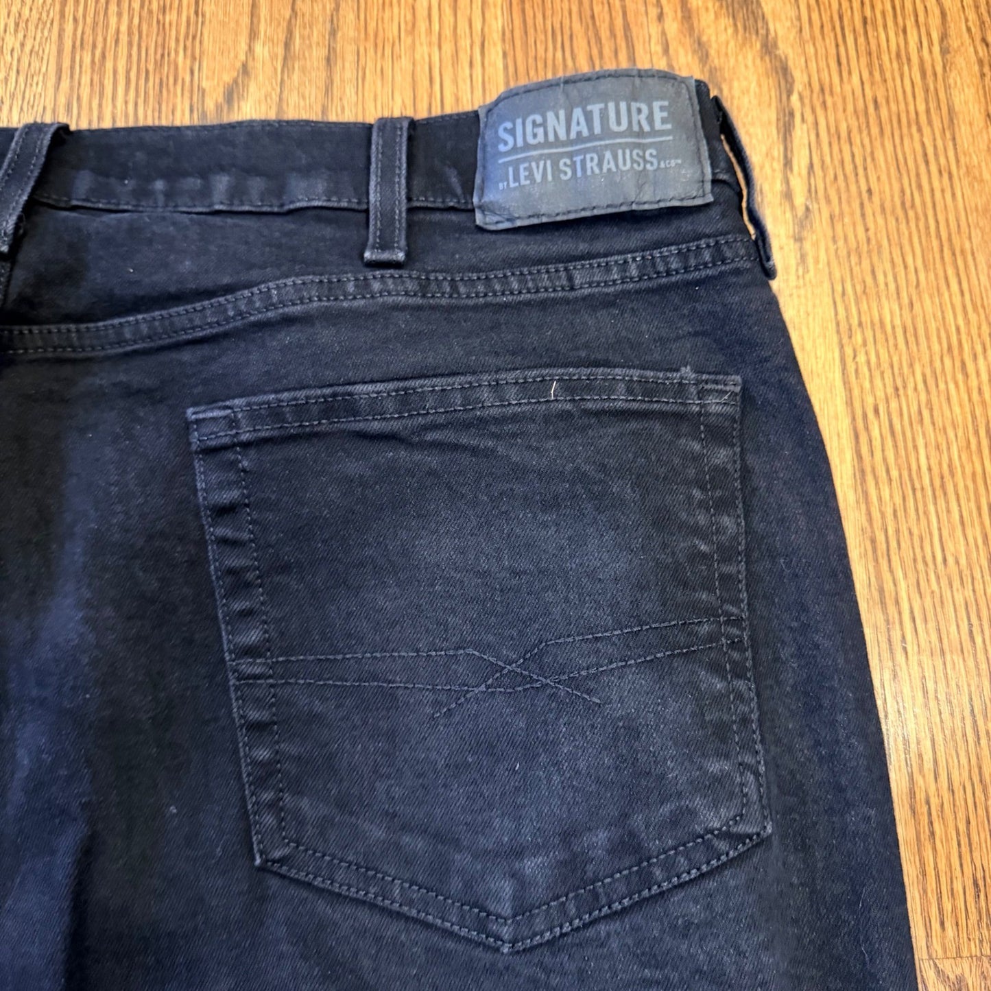 Signature by Levi Strauss Men's Straight Fit Jeans Black W40 L32 58988-0071