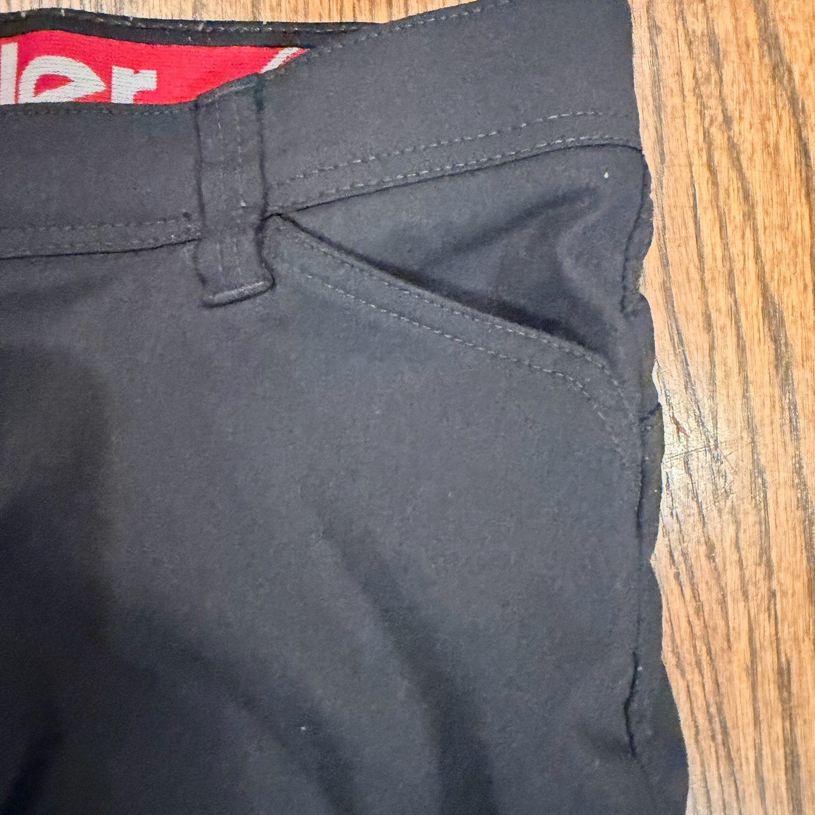 Wrangler Pants Men's 33x30 Black Flex Waist Cargo Hiking Straight 10NW788NB