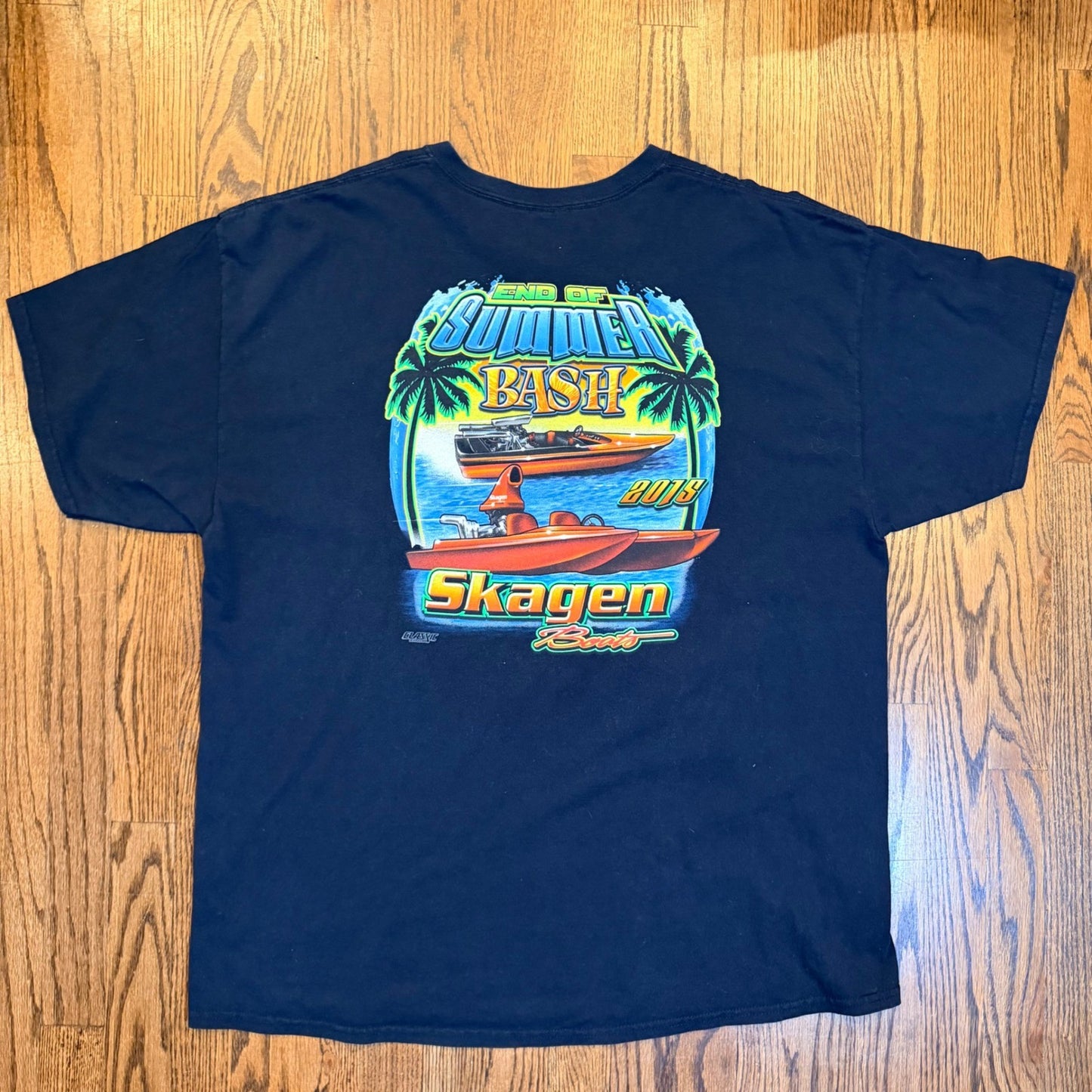Gildan Skagen Boats End of Summer Bash 2015 Graphic T-Shirt 2XL Black