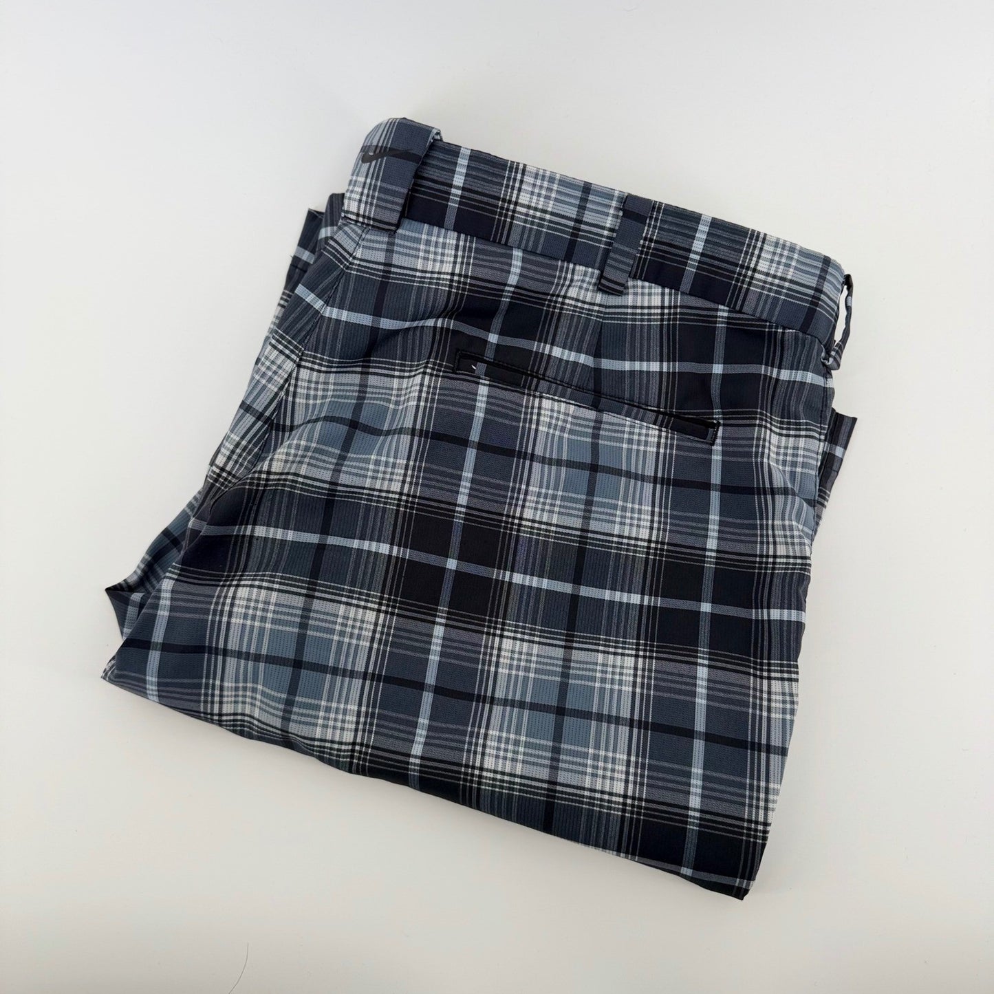 Nike Golf Dri-FIT Plaid Shorts Athletic Performance Grey Black 36 Mens Preppy