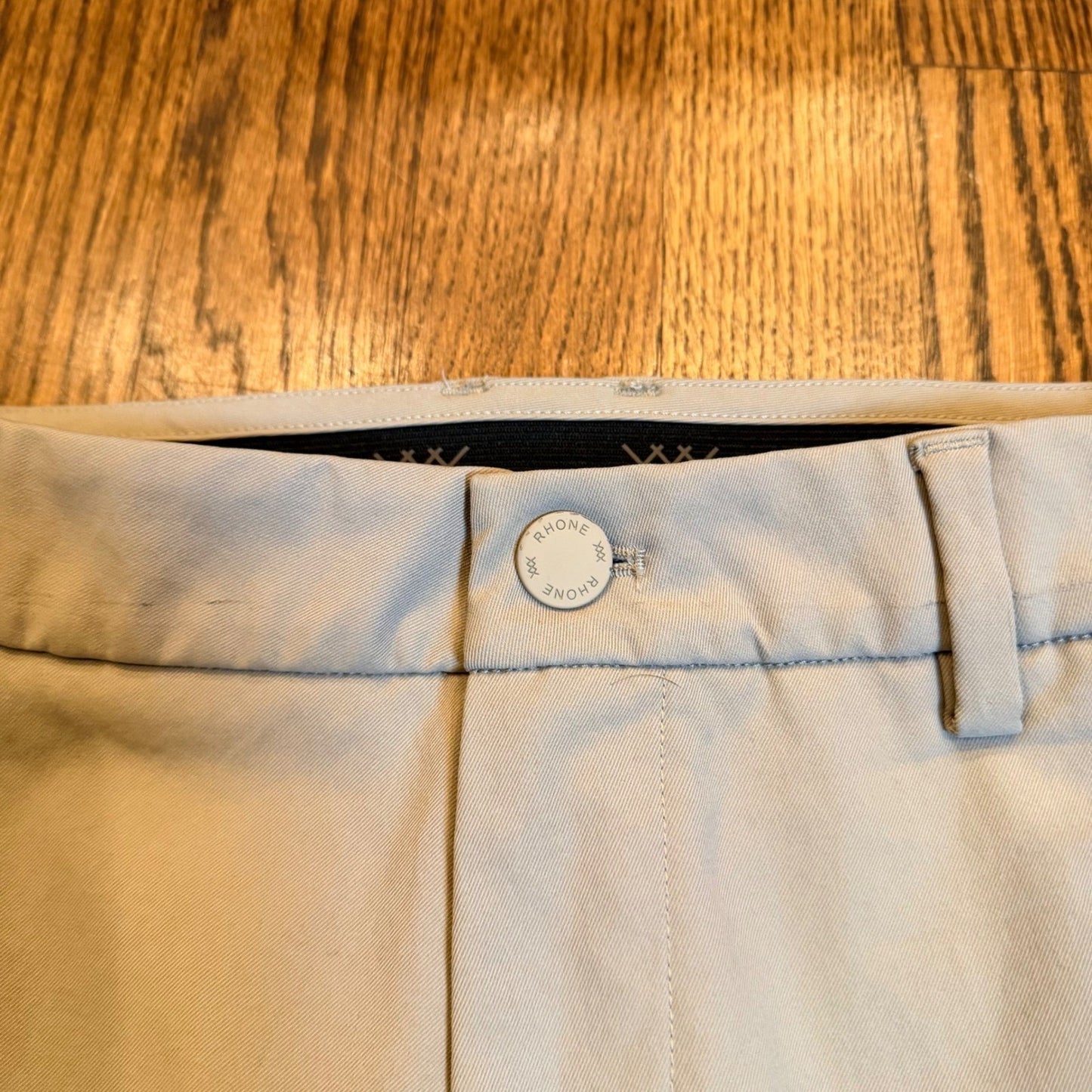 Rhone Commuter Pants Slim Fit Performance Stretch Trousers 31x30 Tan Khaki Golf