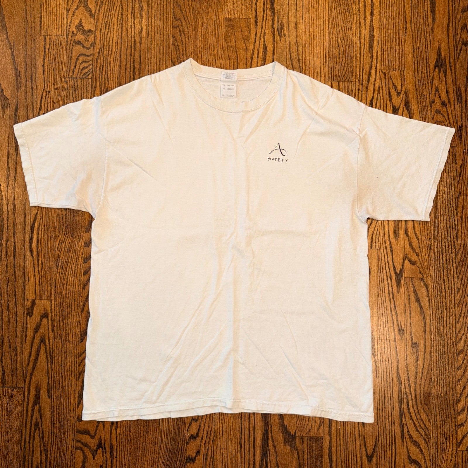 Gildan Don't Gamble With Safety Graphic T-Shirt XL White Short Sleeve