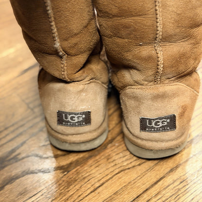 Ugg Australia Classic II Tall Boots Chestnut Sheepskin Women's size 7 S/N 5815