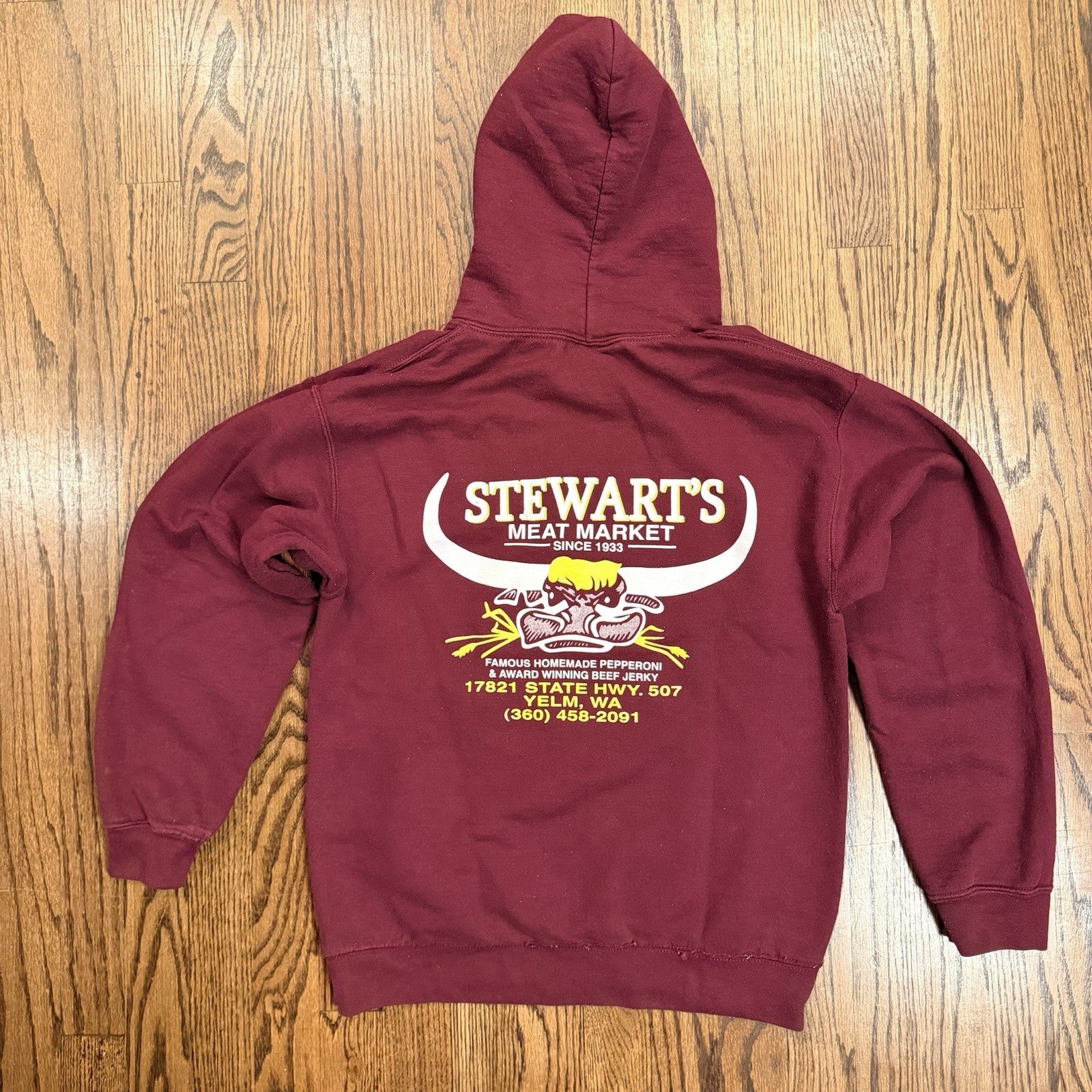 Stewart’s Meat Market Hoodie Yelm WA Local PNW Graphic Pullover Burgundy Size S