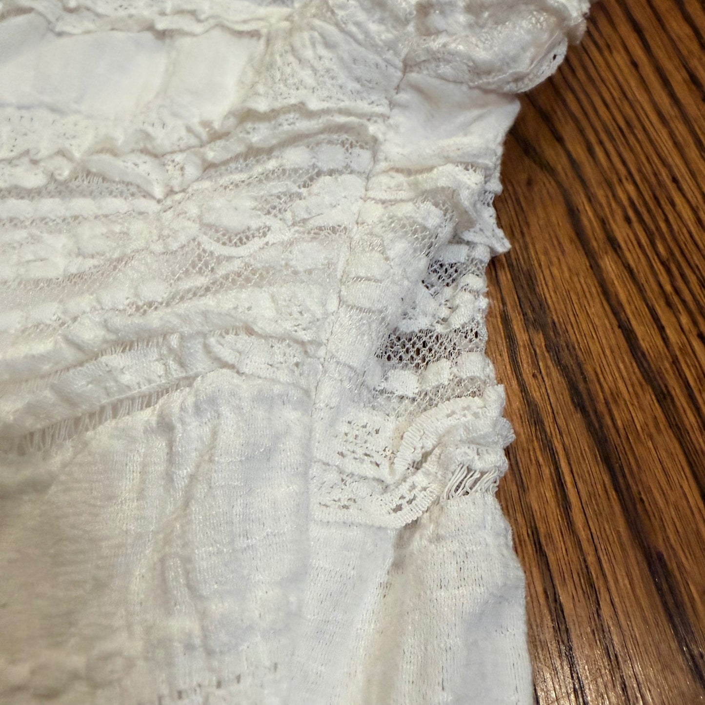 Good Days Project White Lace Tiered V-Neck Cap Sleeve Top Size XL