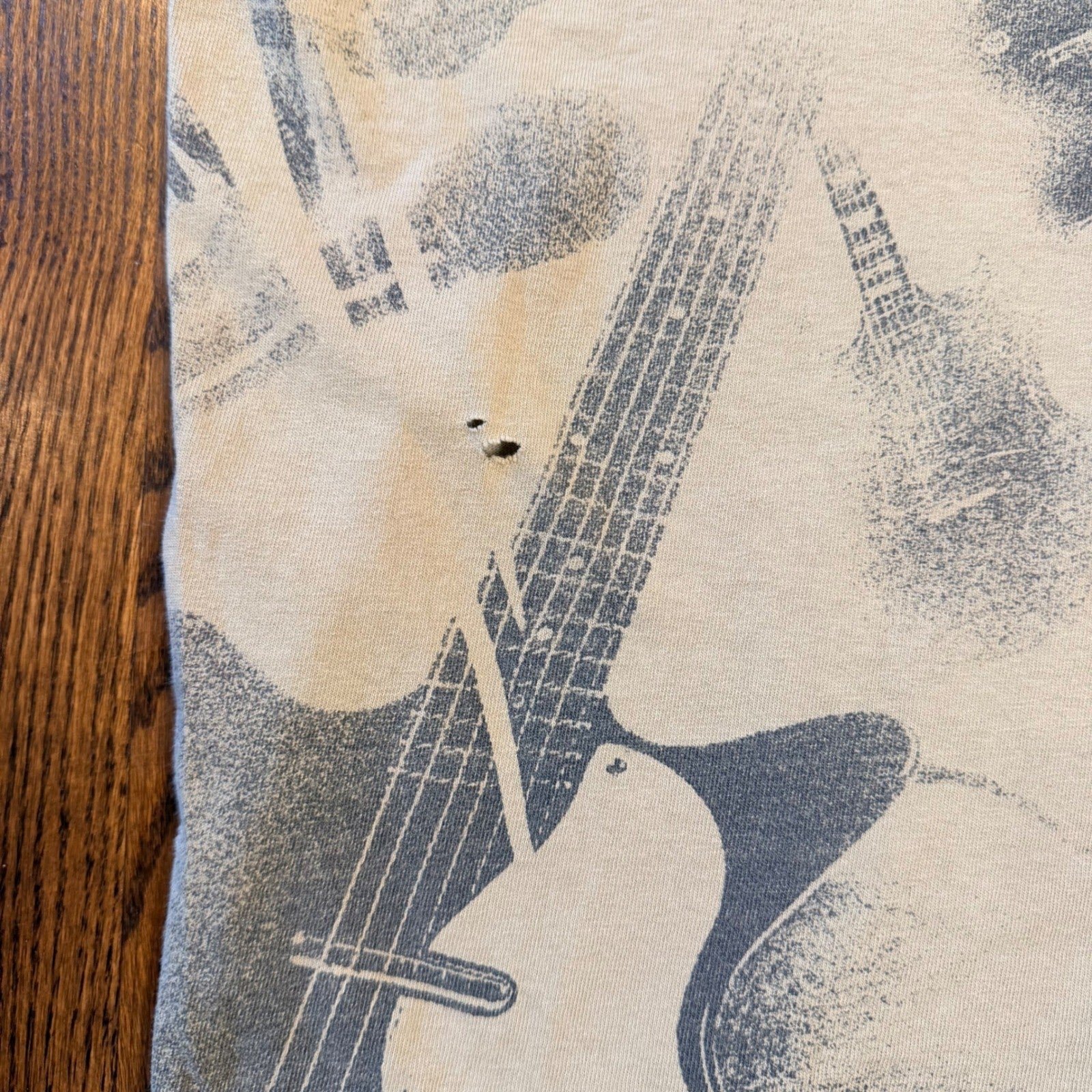 Yazbek Heavyweight All Over Print Music Instrument T-Shirt Size L Tan Distressed