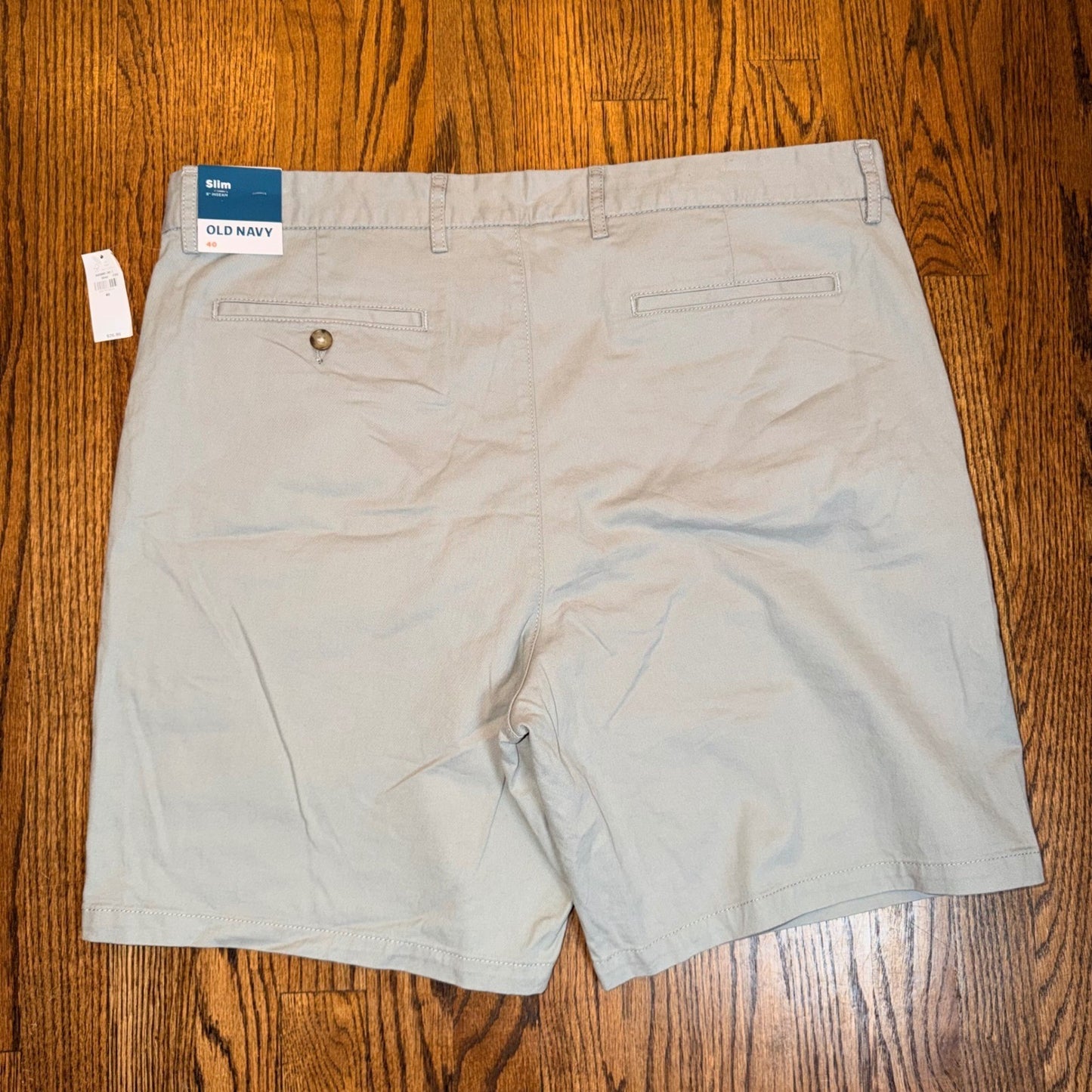 Old Navy Slim Built-In Flex Chino Shorts 9" Inseam 40 Light Gray NWT