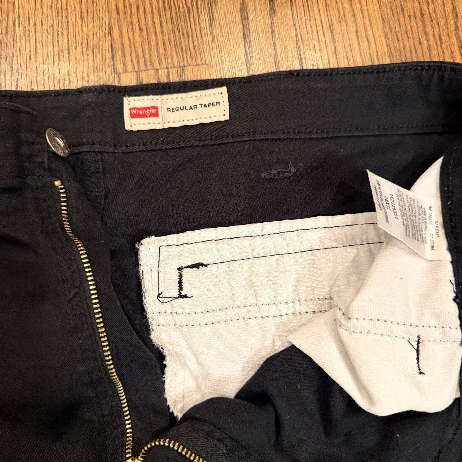 Wrangler Men's Stretch Taper Leg Regular Fit Cargo Pant Blackk 38x32