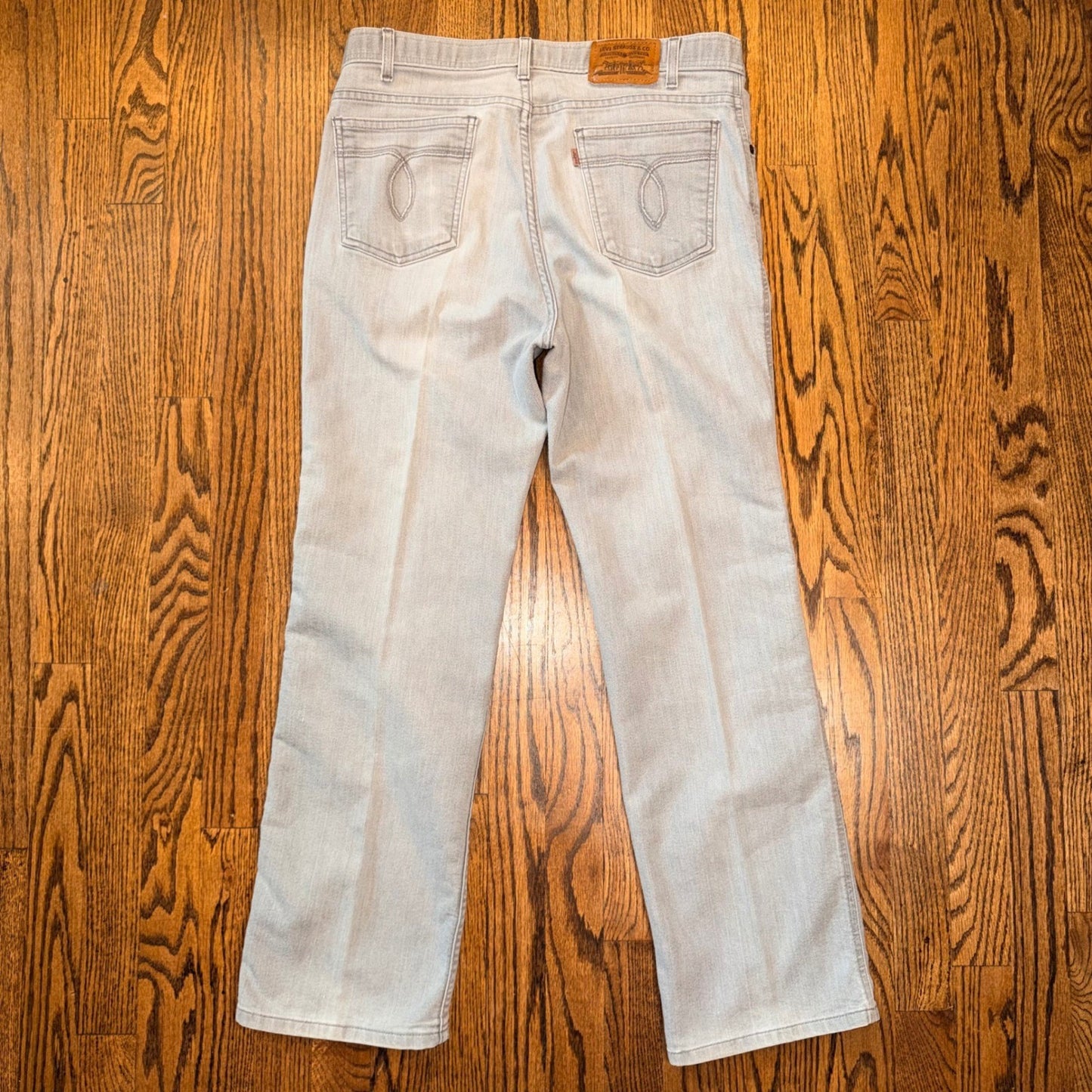 Levi's 977 Vintage 1999 Grey Jeans Straight Leg Pants 36x30 Leather Tab