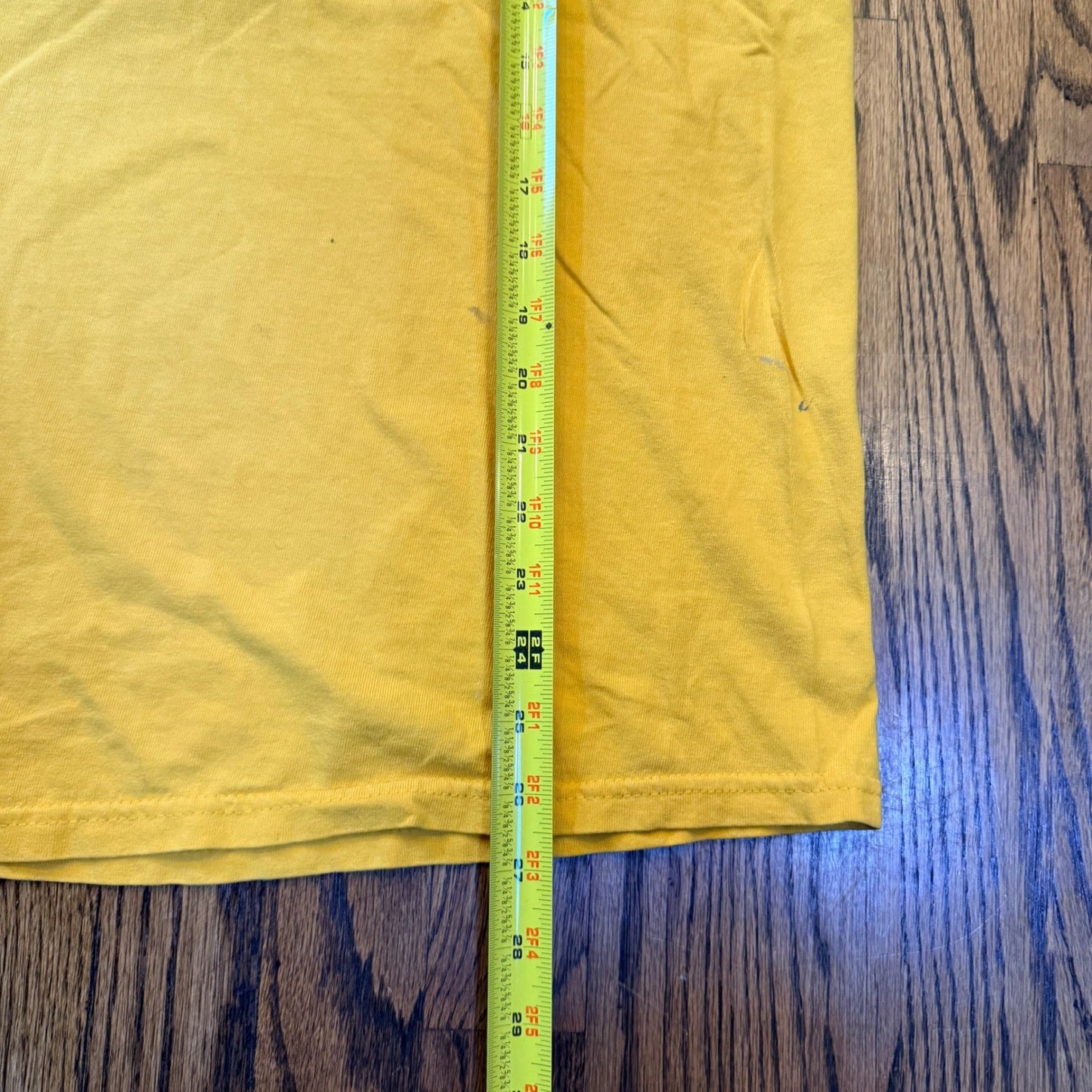 Vintage Smokin Joes Trucking Yakima WA Pocket T-Shirt XL Yellow Sleeve Graphic