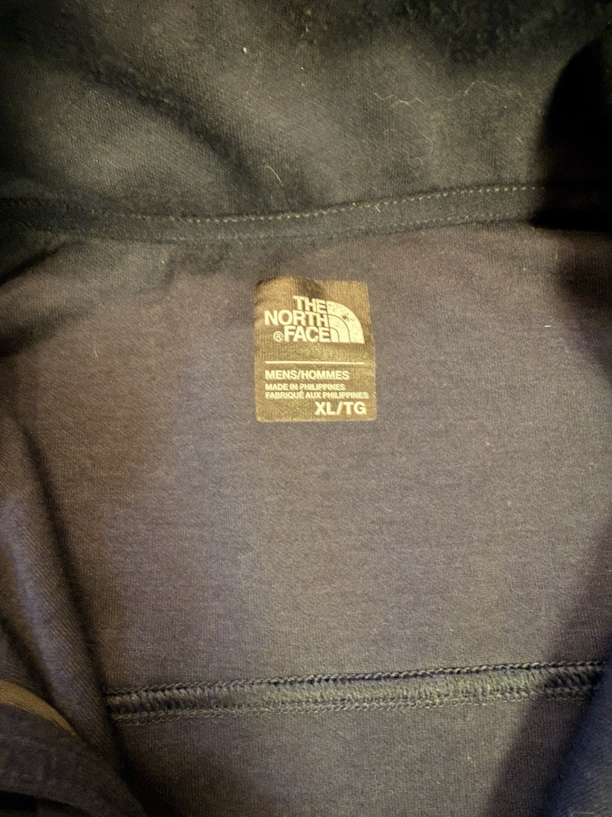 The North Face Mens XL Navy Blue 1/4 Zip Mock Neck Pullover Active Top jacket