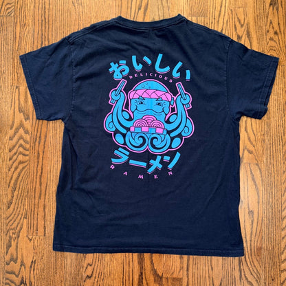 Pleasant Getaway Delicious Ramen Octopus Graphic T-Shirt Large Black