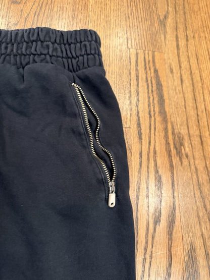 Nike Women’s Joggers Black L | Zip Pockets | Nike Air Logo | 26” Inseam