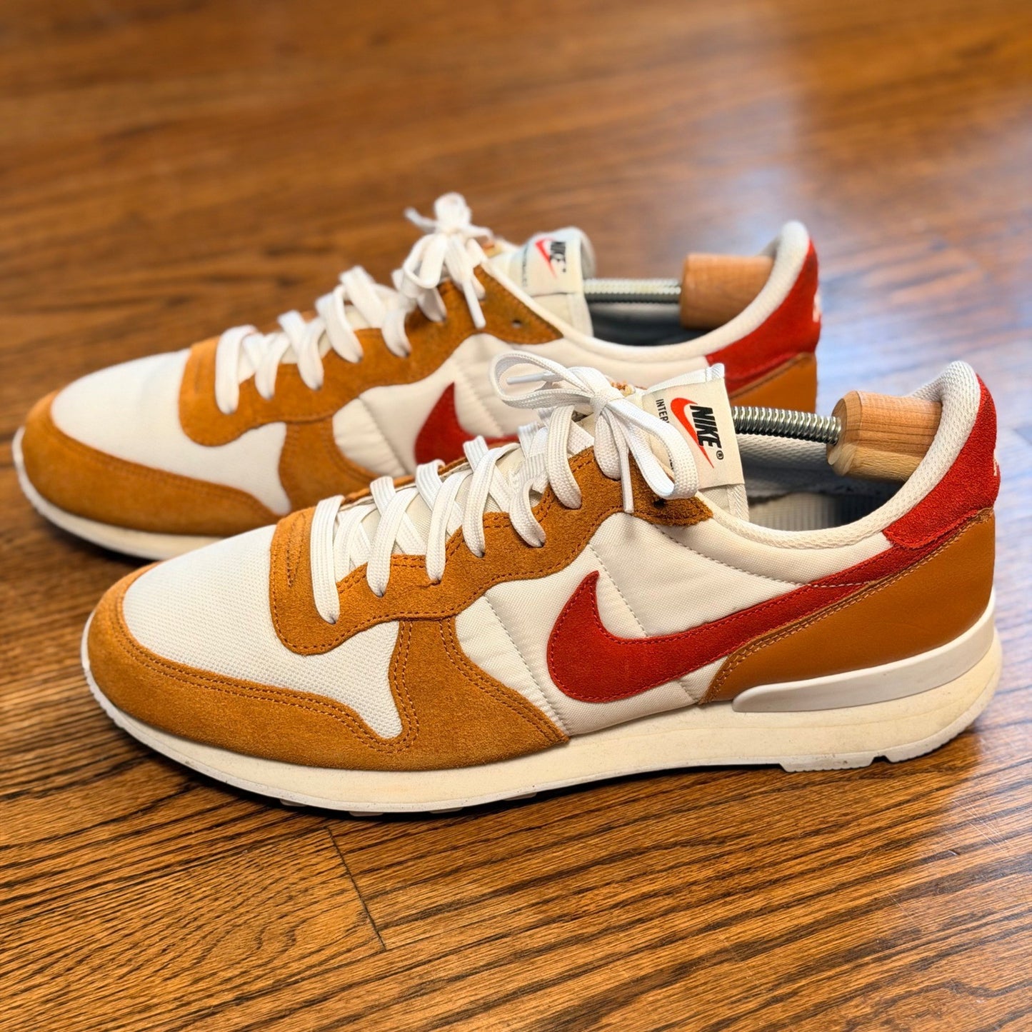 Nike Internationalist Retro Running Shoes Kumquat Orange CW7635-991 Size 11 Mens