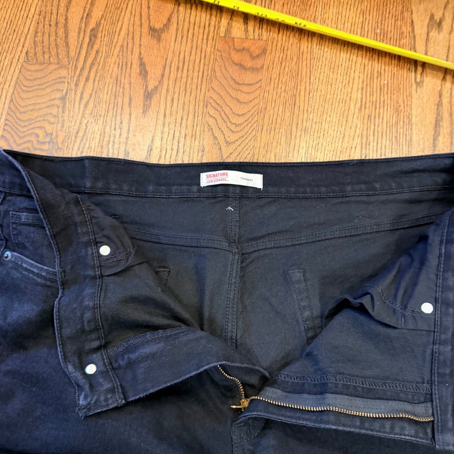 Signature by Levi Strauss Men's Straight Fit Jeans Black W40 L32 58988-0071