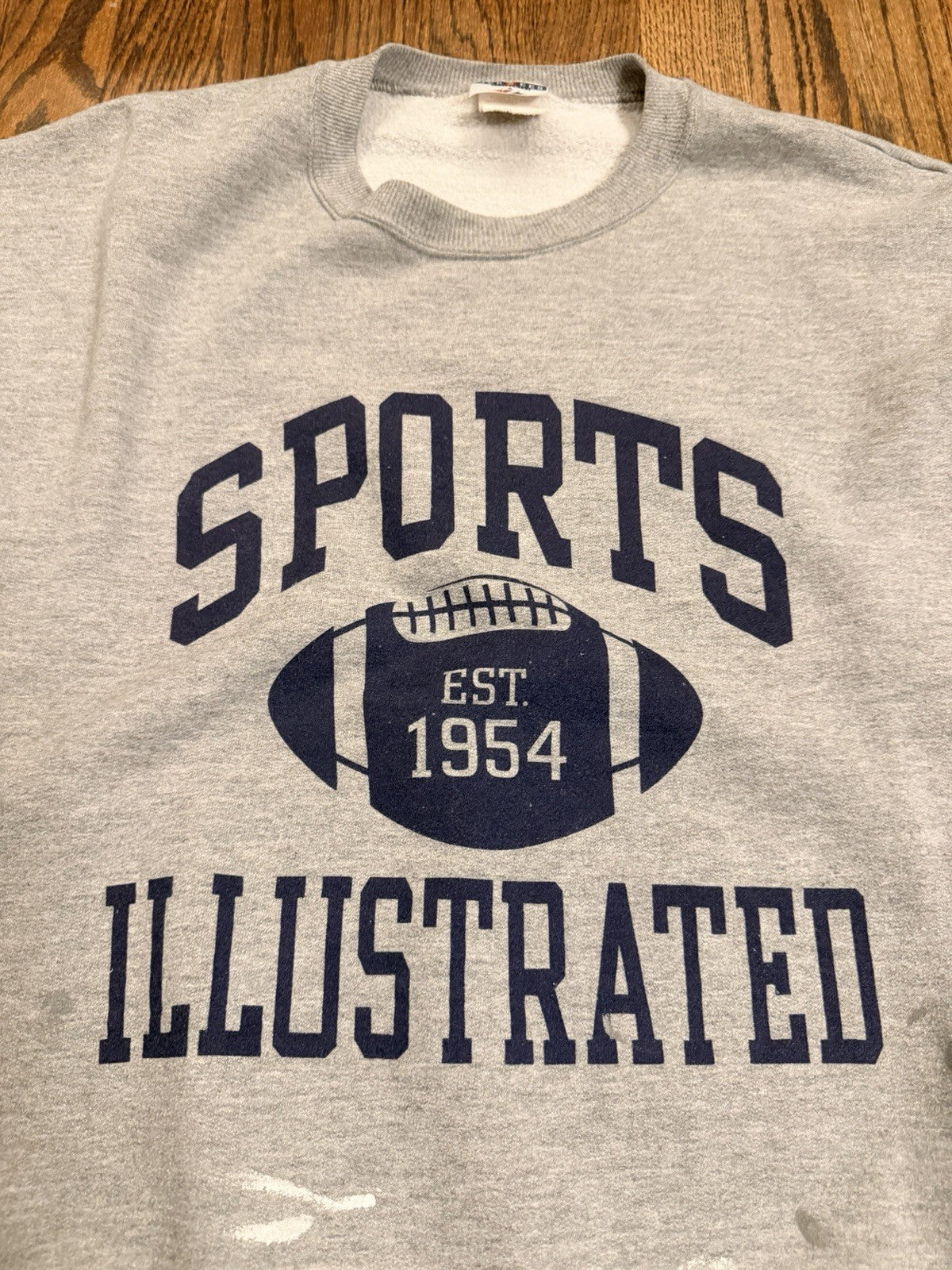 Sports Illustrated Vintage 2000s Grey Sweatshirt Adult XL USA Made