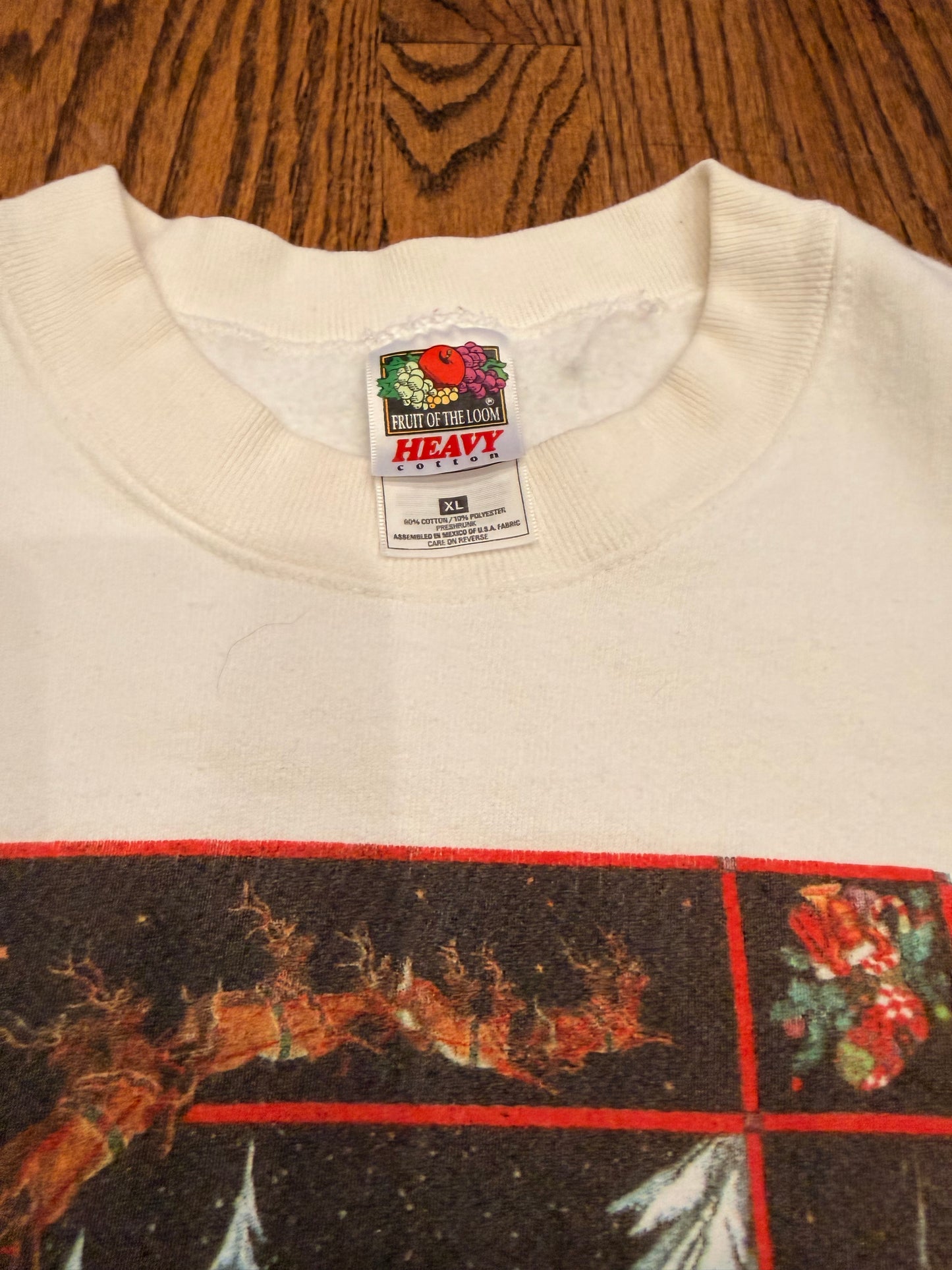 Vintage 80s Santa Scene Sweatshirt Fruit of the Loom XL Made in USA ETD Edith Co